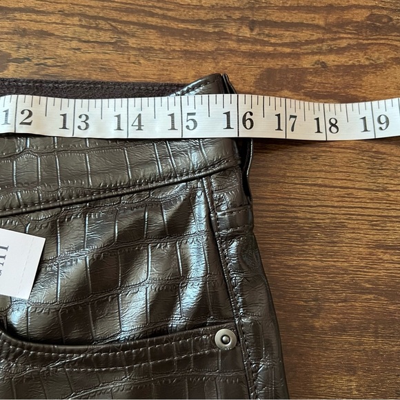 GAP High Rise Vegan Croc Leather Cheeky Straight Pants Size 31 Brown NWT - Picture 15 of 15